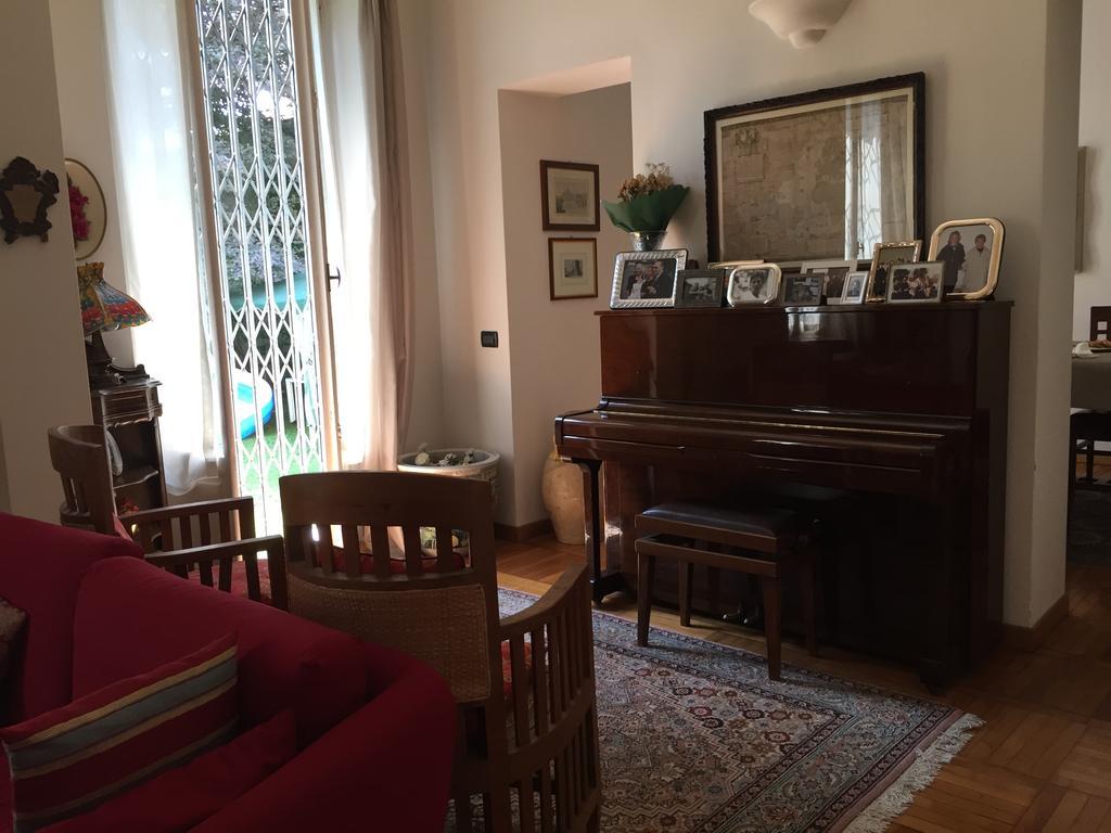 Bed and Breakfast Il Giardino Nascosto Busto Arsizio Exterior foto