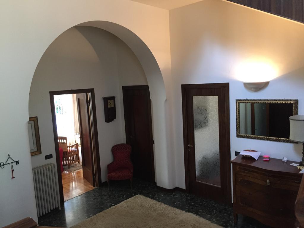 Bed and Breakfast Il Giardino Nascosto Busto Arsizio Exterior foto